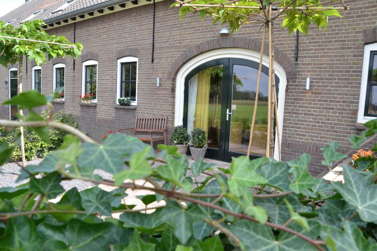 Vijverhoef Ulicoten Esterno foto
